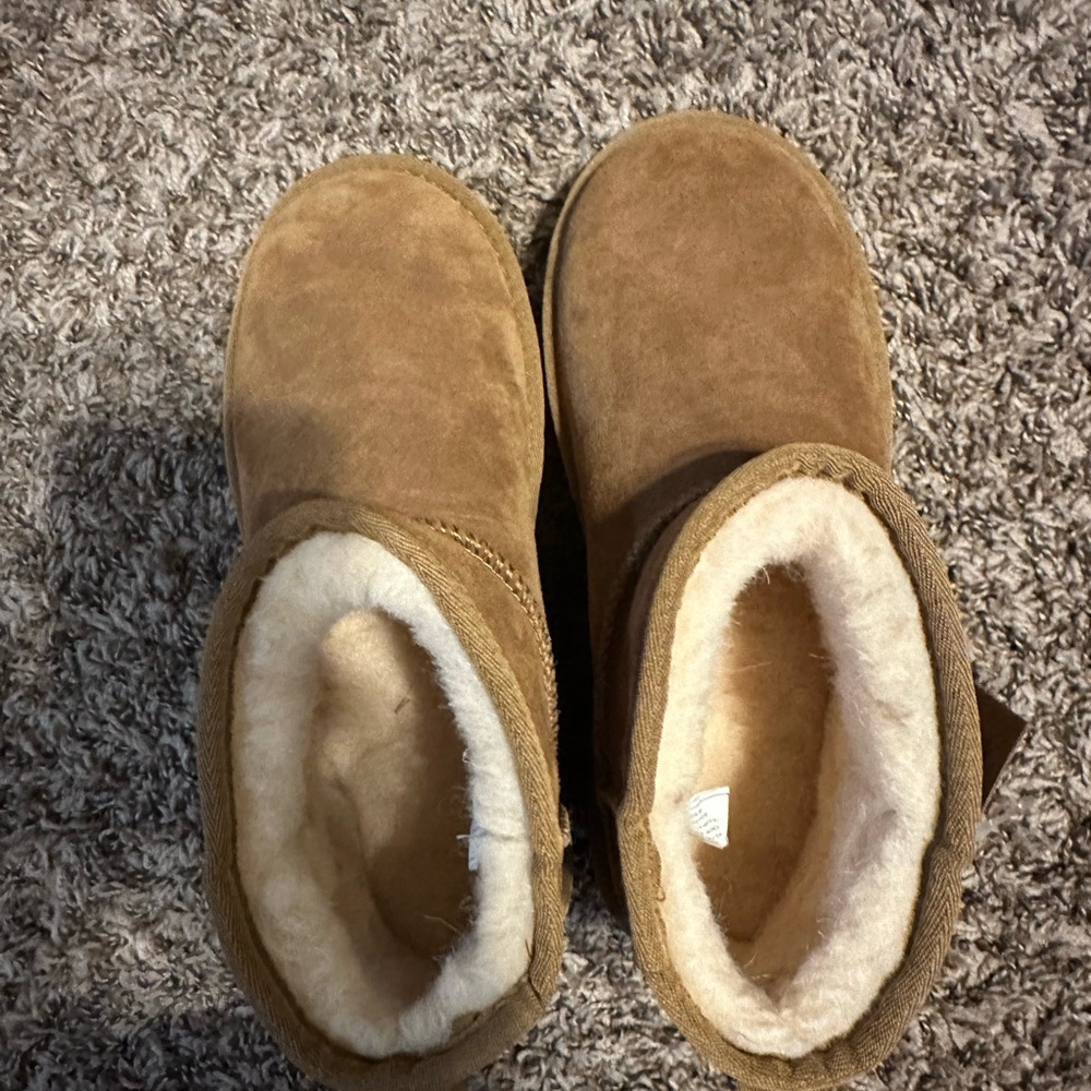 BearPaw Tan Suede Slippers with Plush Lining